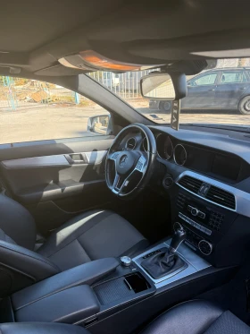 Mercedes-Benz C 220, снимка 8