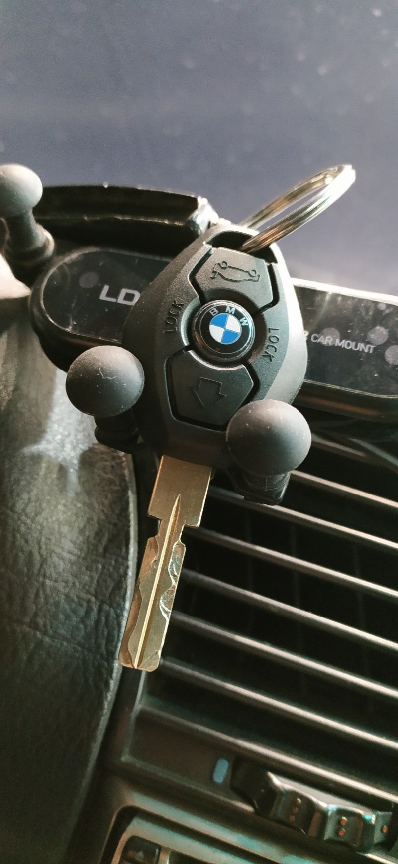 BMW 320, снимка 11 - Автомобили и джипове - 45595135
