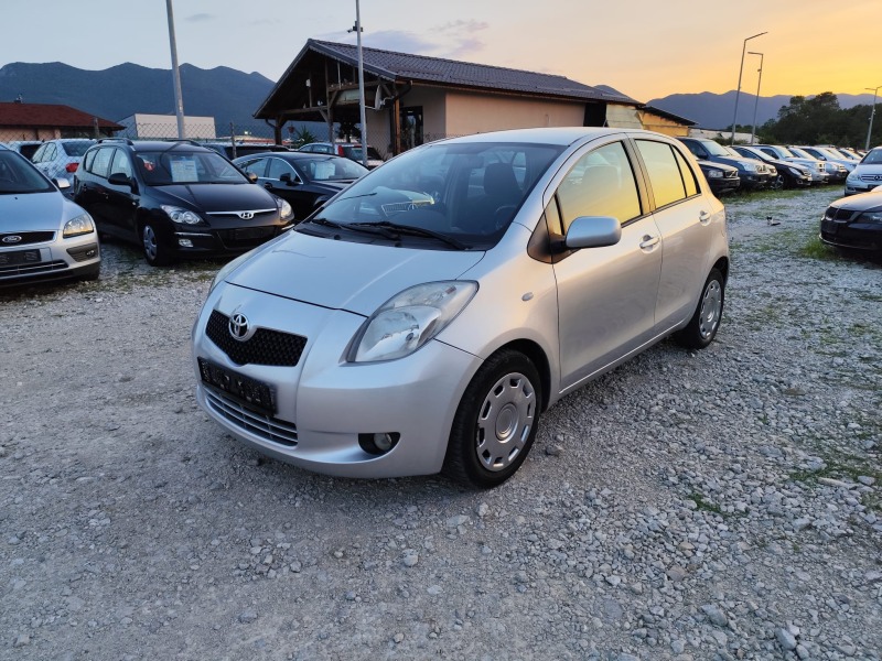 Toyota Yaris 1.3 бензин, снимка 1 - Автомобили и джипове - 46714813