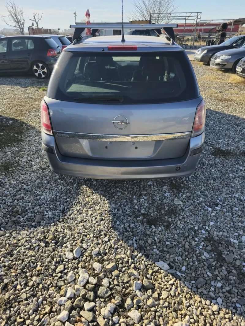 Opel Astra 1.6i, снимка 4 - Автомобили и джипове - 48097988