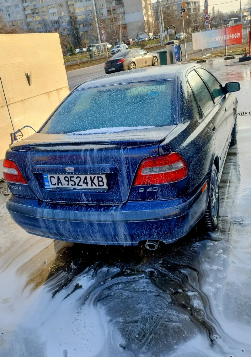 Volvo S40 1.8, снимка 2 - Автомобили и джипове - 48786619