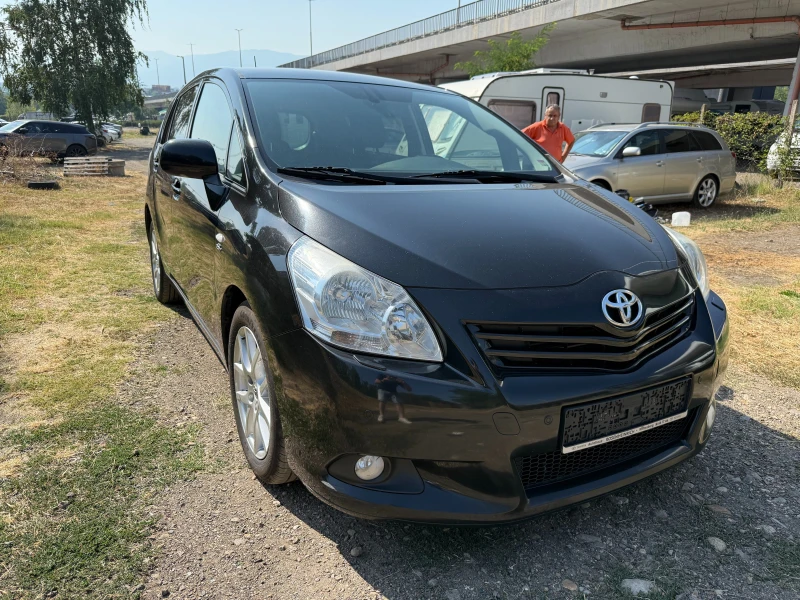 Toyota Verso EXECUTIVE ГЕРМАНИЯ КАМЕРА НАВИ ПОДГРЕВ 7-МЕСТА , снимка 3 - Автомобили и джипове - 51511390