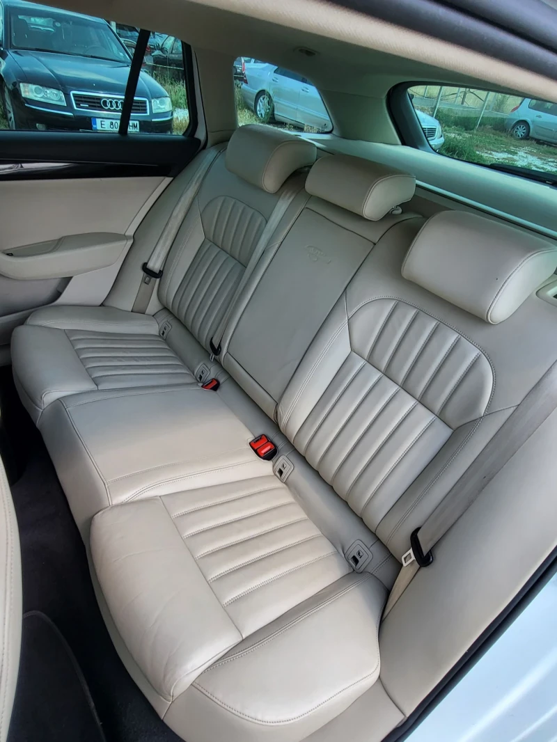 Skoda Superb Laurin & Klement, снимка 10 - Автомобили и джипове - 51300158