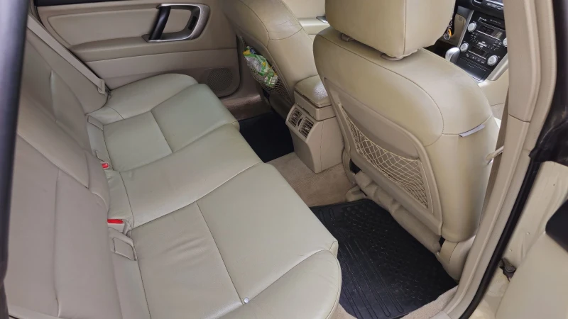 Subaru Outback, снимка 12 - Автомобили и джипове - 51529591
