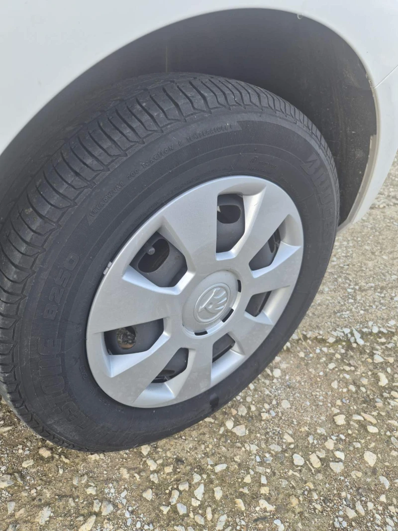 Skoda Fabia, снимка 8 - Автомобили и джипове - 52393758