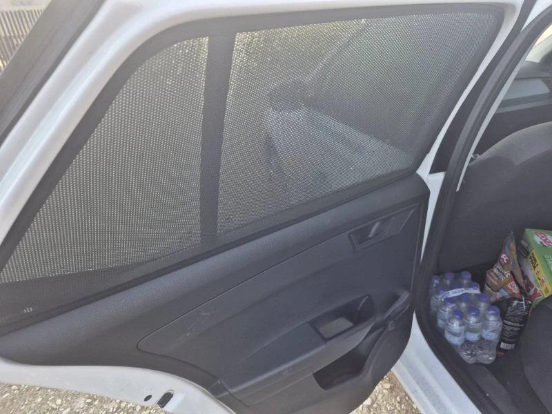 Skoda Fabia, снимка 11 - Автомобили и джипове - 52393758