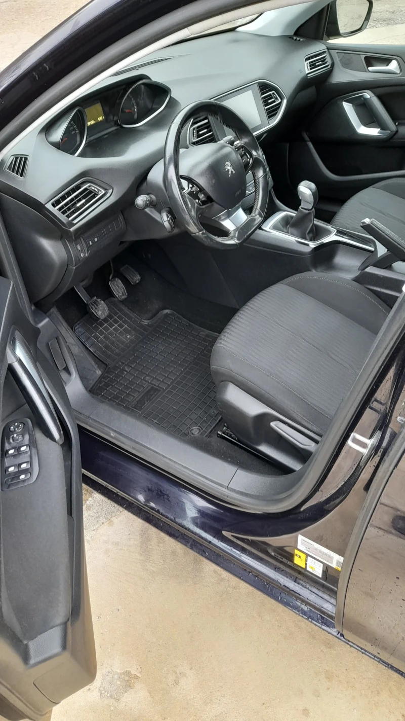 Peugeot 308 1.6HDI.evro6.99kc., снимка 11 - Автомобили и джипове - 52791780