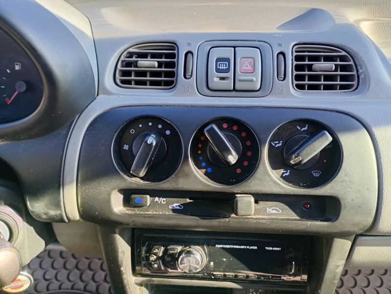 Nissan Micra, снимка 9 - Автомобили и джипове - 52847597