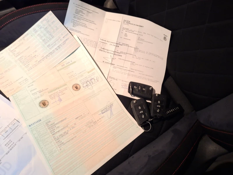 Skoda Octavia 2.0 tdi VRS, снимка 17 - Автомобили и джипове - 53310394