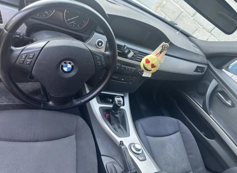 BMW 320 2.0, снимка 6 - Автомобили и джипове - 52955691