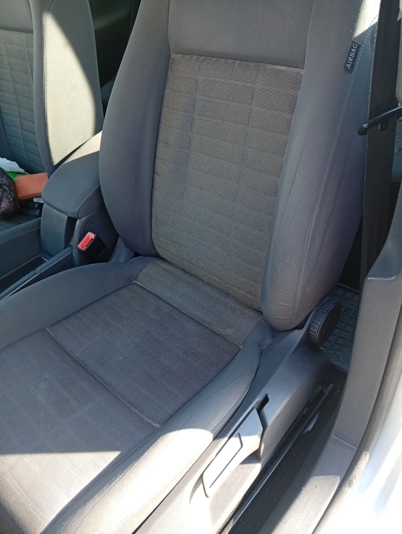 VW Golf, снимка 12 - Автомобили и джипове - 53035689