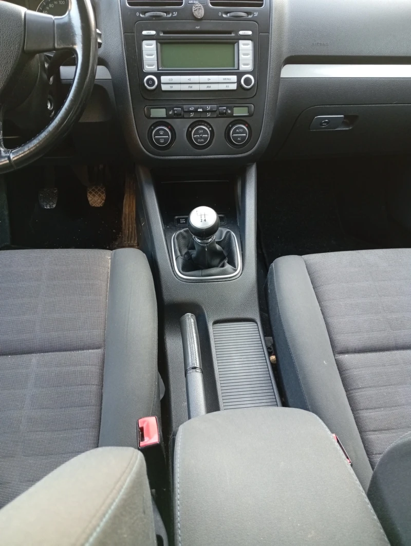 VW Golf, снимка 11 - Автомобили и джипове - 53035689