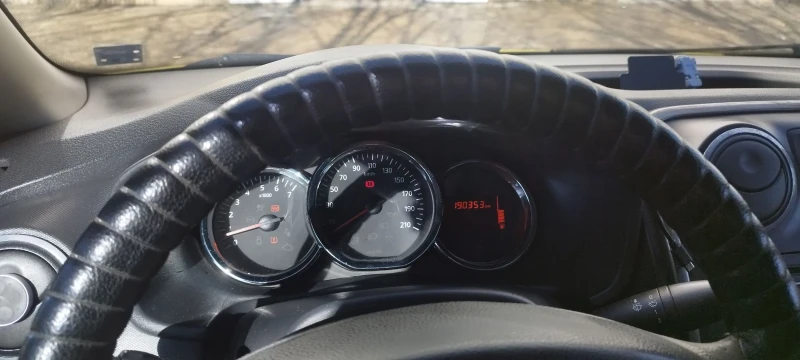 Dacia Logan 1.2 75 кс., снимка 5 - Автомобили и джипове - 53282917