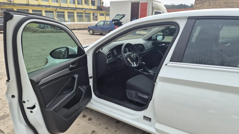 VW Jetta 1.4 150 кс, снимка 14 - Автомобили и джипове - 53497222