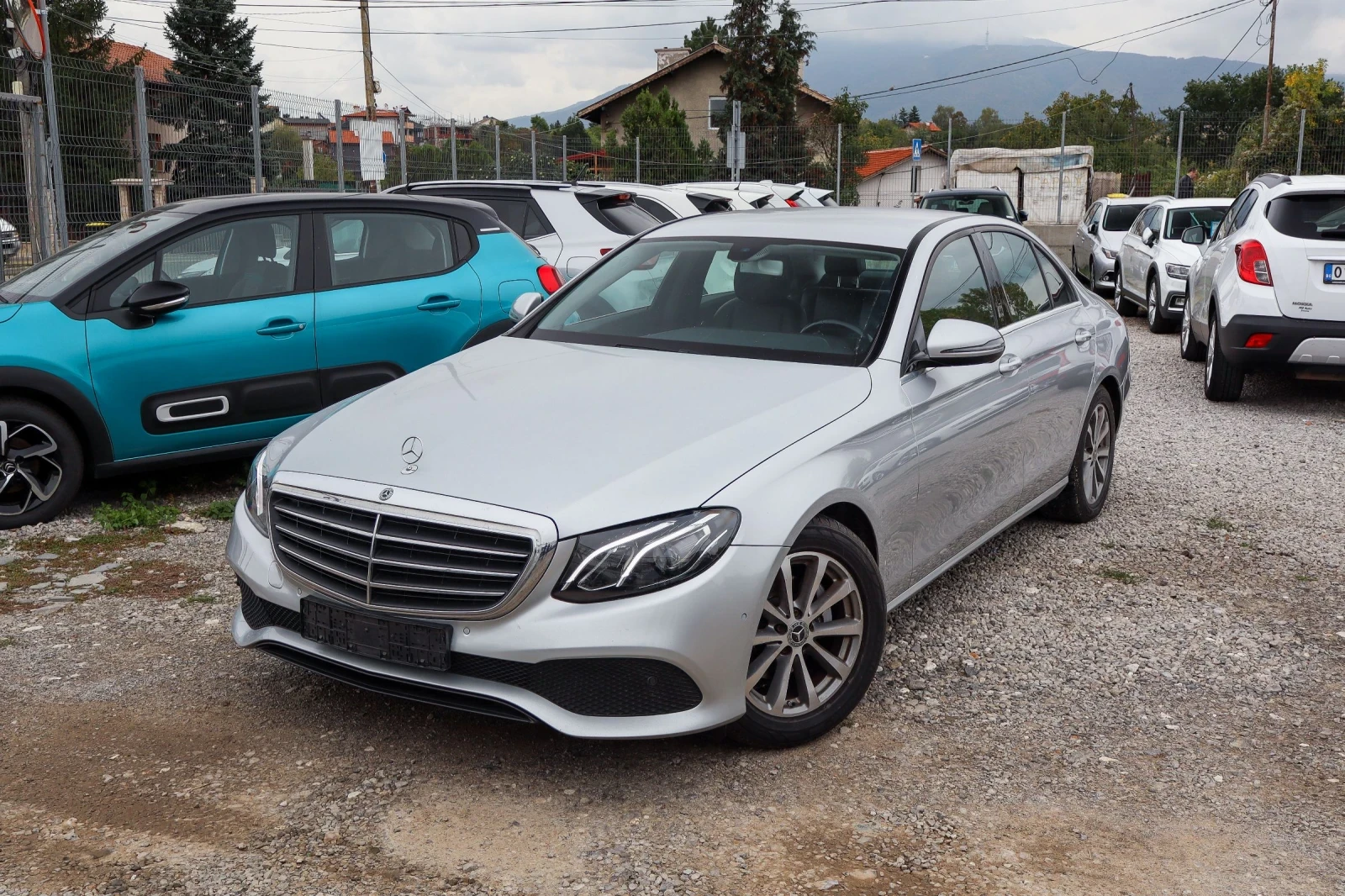 Mercedes-Benz E 200 Digital Wide-screen cockpit/9 G tronic/Burmeister  - [1] 