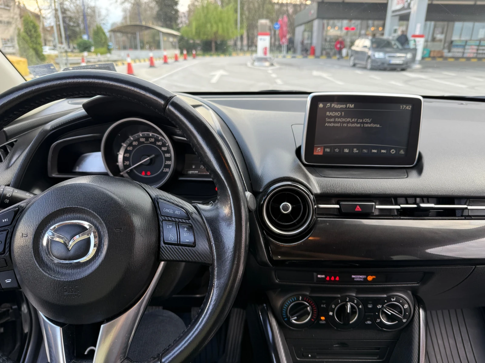 Mazda 2  - изображение 6