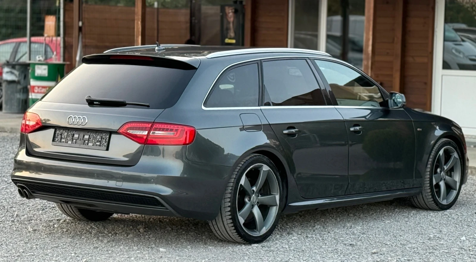 Audi A4 2.0TDi 177к.с * S-Line* * Quattro* * Навигация*  - изображение 6