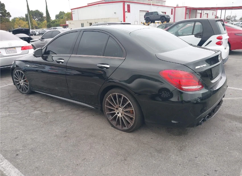 Mercedes-Benz C 43 AMG 4MATIC Night-Pack* BURMESTER* 360* Дисторник* Пано - изображение 3
