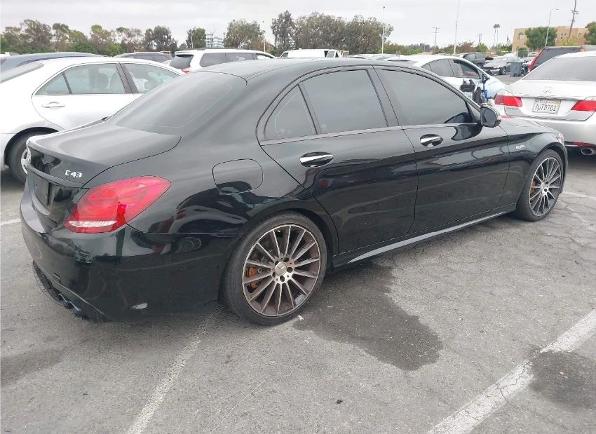 Mercedes-Benz C 43 AMG 4MATIC Night-Pack* BURMESTER* 360* Дисторник* Пано - изображение 5