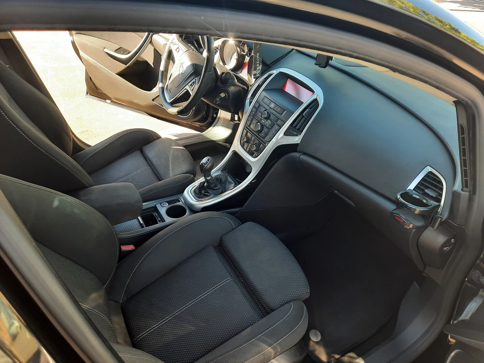 Opel Astra J - изображение 8