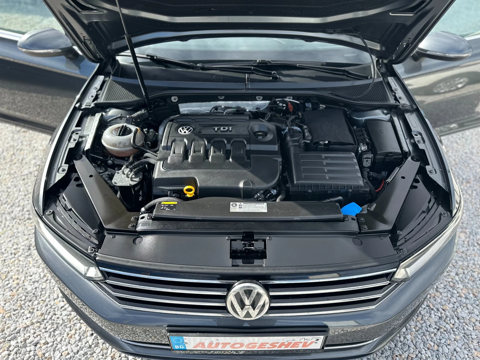 VW Passat B8* 2.0TDI* NAVI* DSG | Mobile.bg — изображение 15