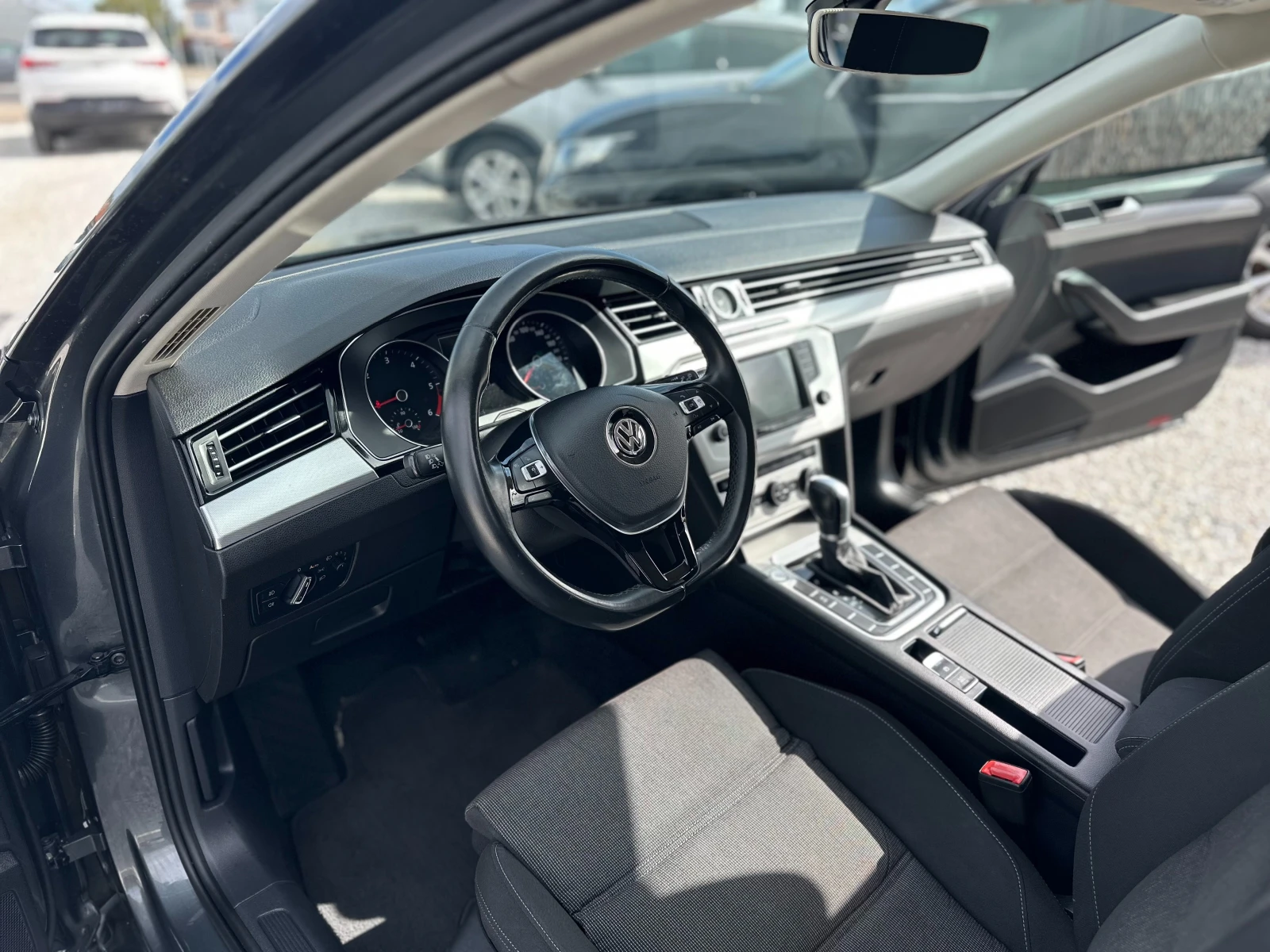 VW Passat B8* 2.0TDI* NAVI* DSG | Mobile.bg — изображение 14