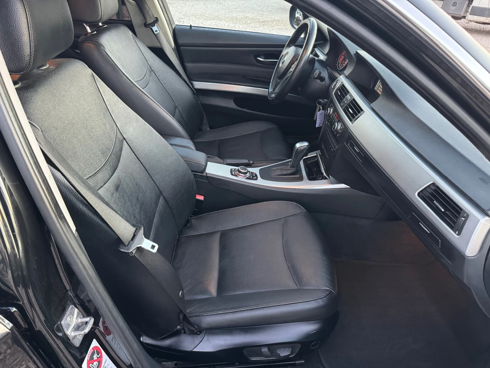 BMW 330 Face* Navi* Keyless* Dynamic*  - изображение 9