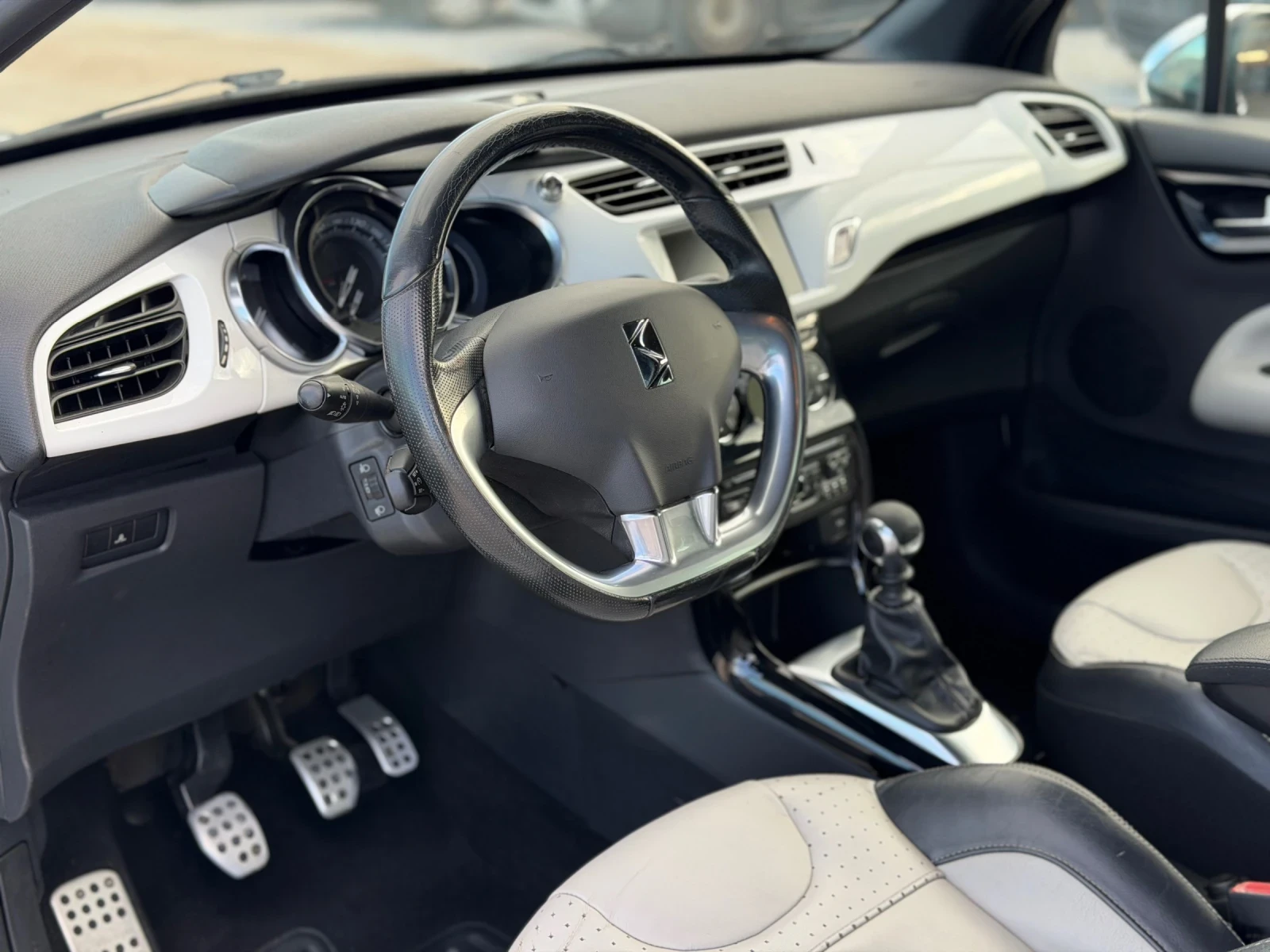 Citroen DS3 1.6 THP SportChic | Mobile.bg   7