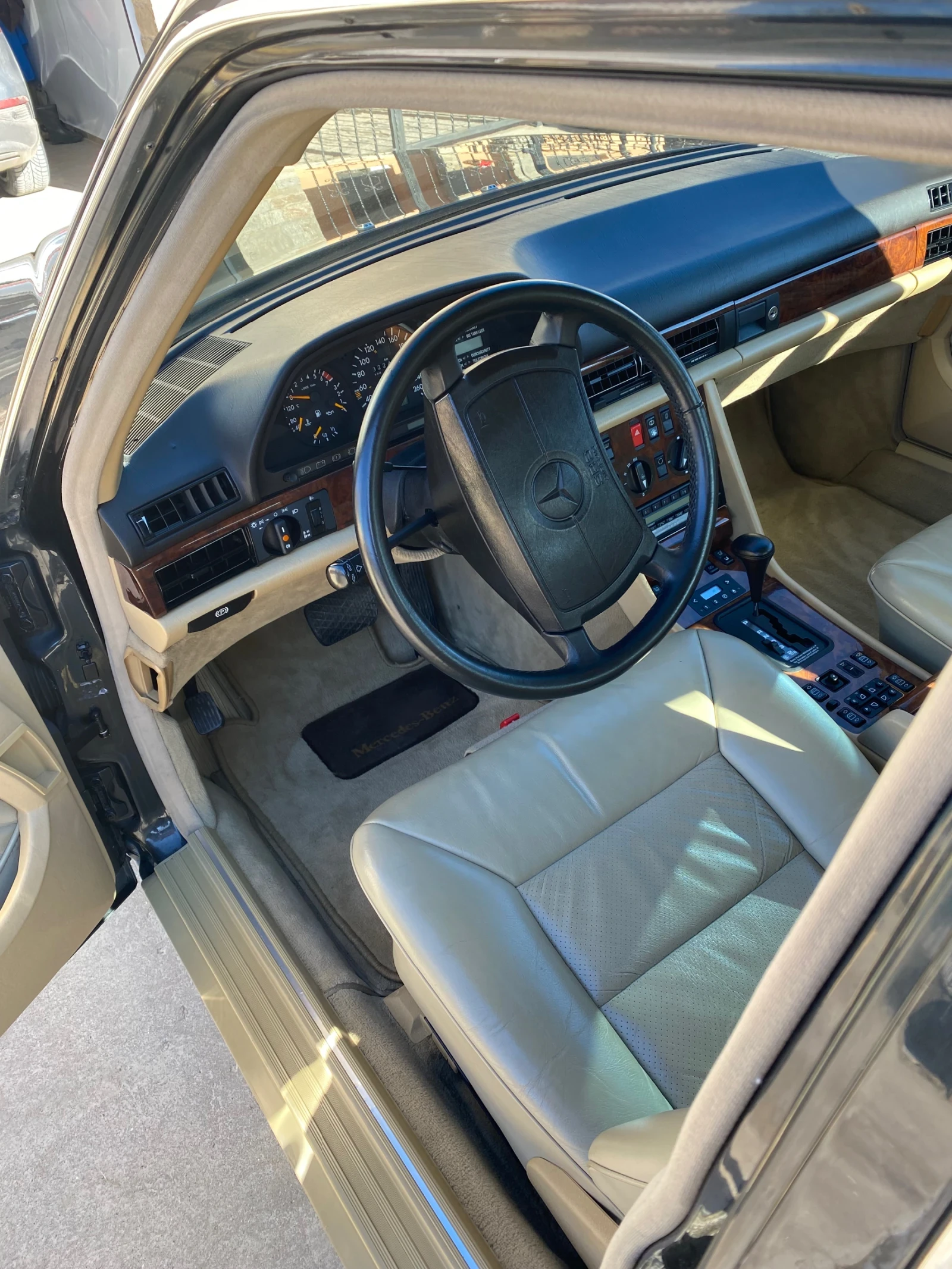 Mercedes-Benz 126 560 se - изображение 9