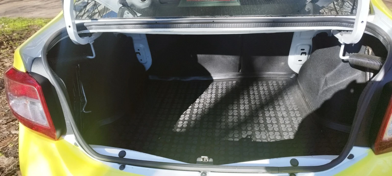 Dacia Logan 1.2 75 кс. - изображение 8