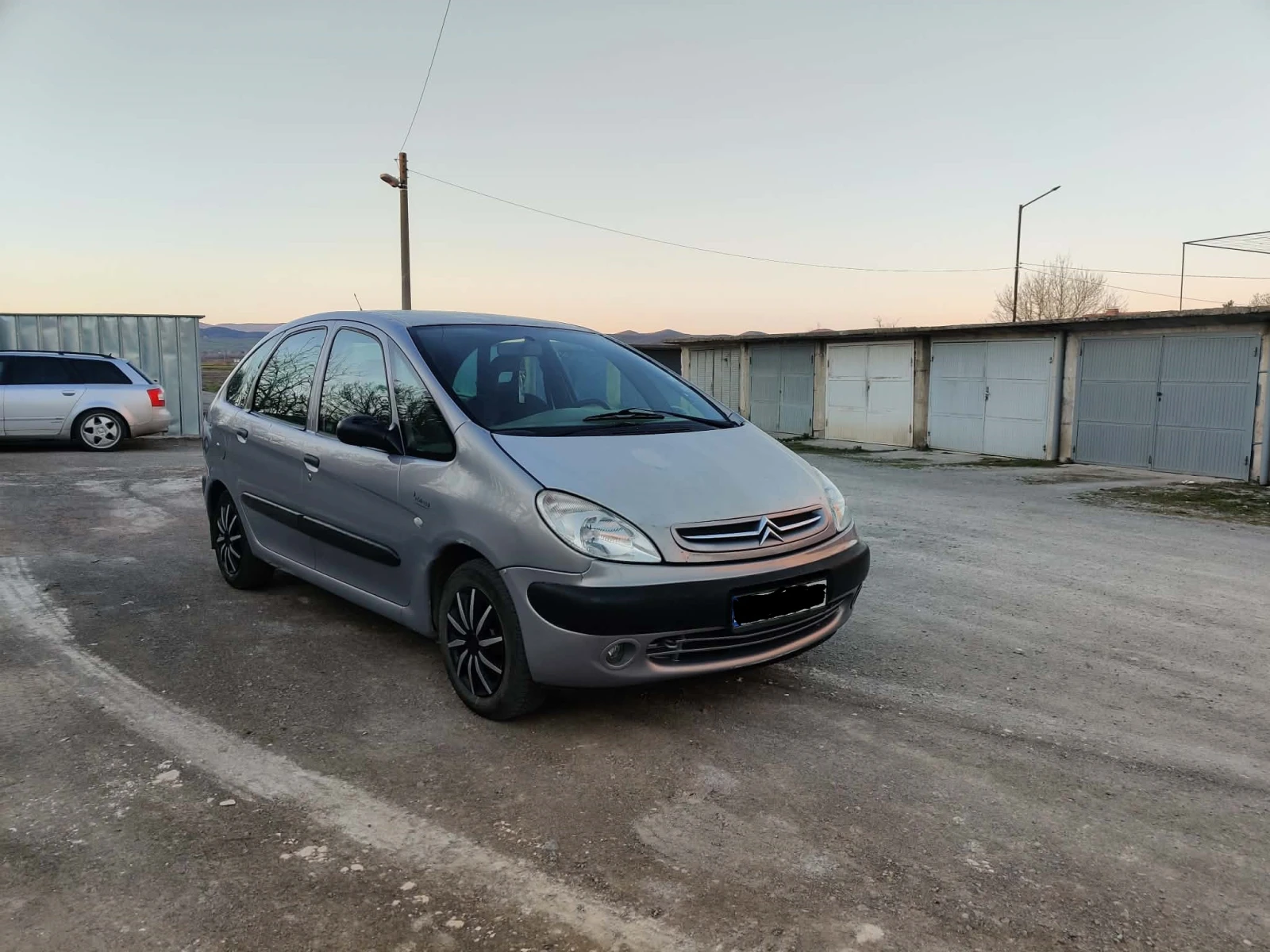 Citroen Xsara picasso 1.8 GAZ, снимка 7 - Автомобили и джипове - 53821302