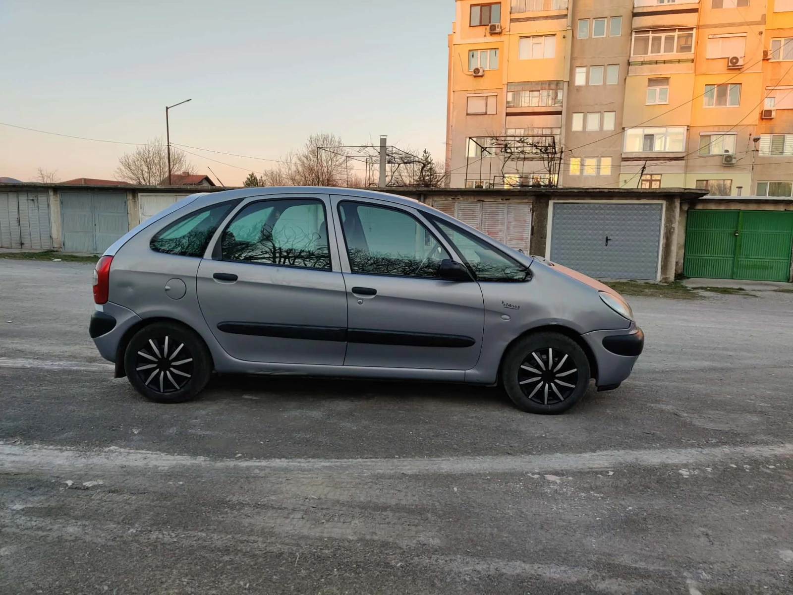 Citroen Xsara picasso 1.8 GAZ, снимка 5 - Автомобили и джипове - 53821302