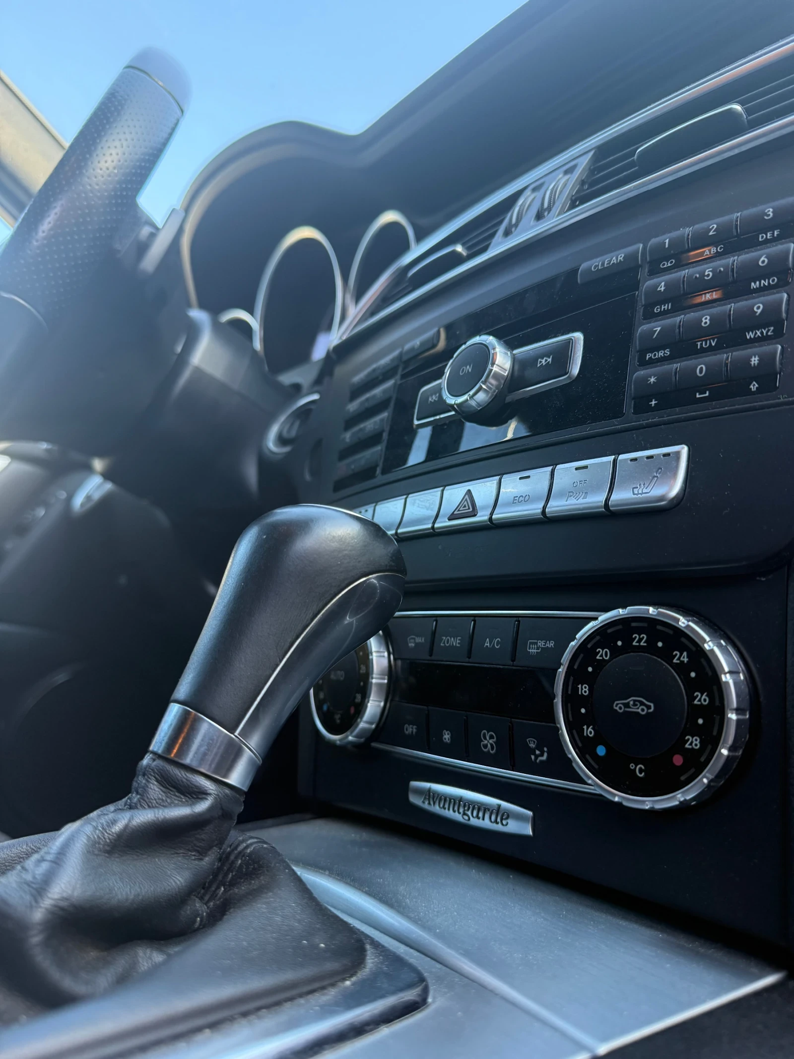 Mercedes-Benz C 220, снимка 7 - Автомобили и джипове - 53849362