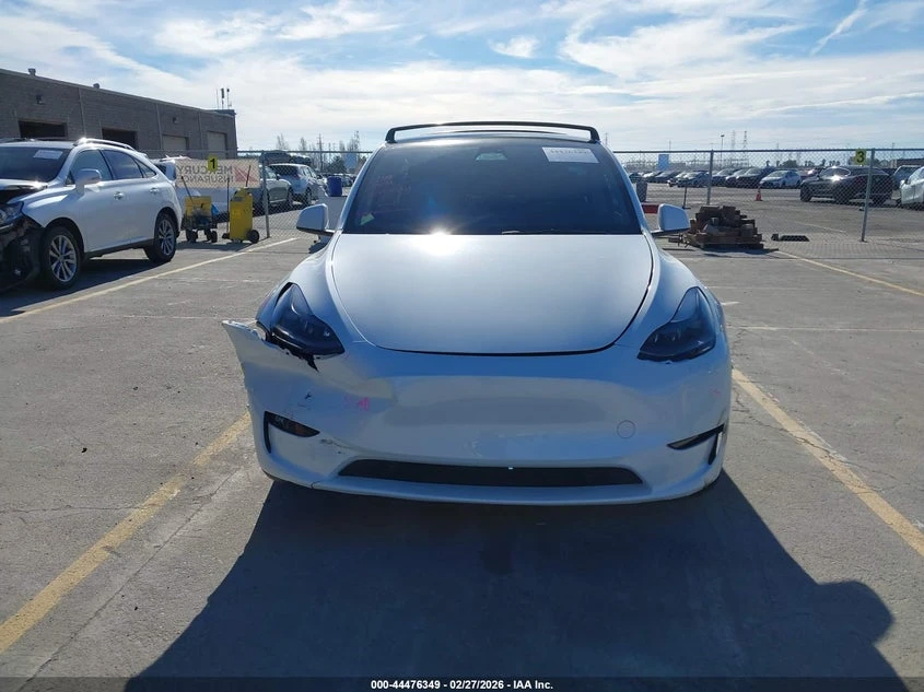 Tesla Model Y Performance Dual Motor All-Wheel Drive, снимка 12 - Автомобили и джипове - 53960510