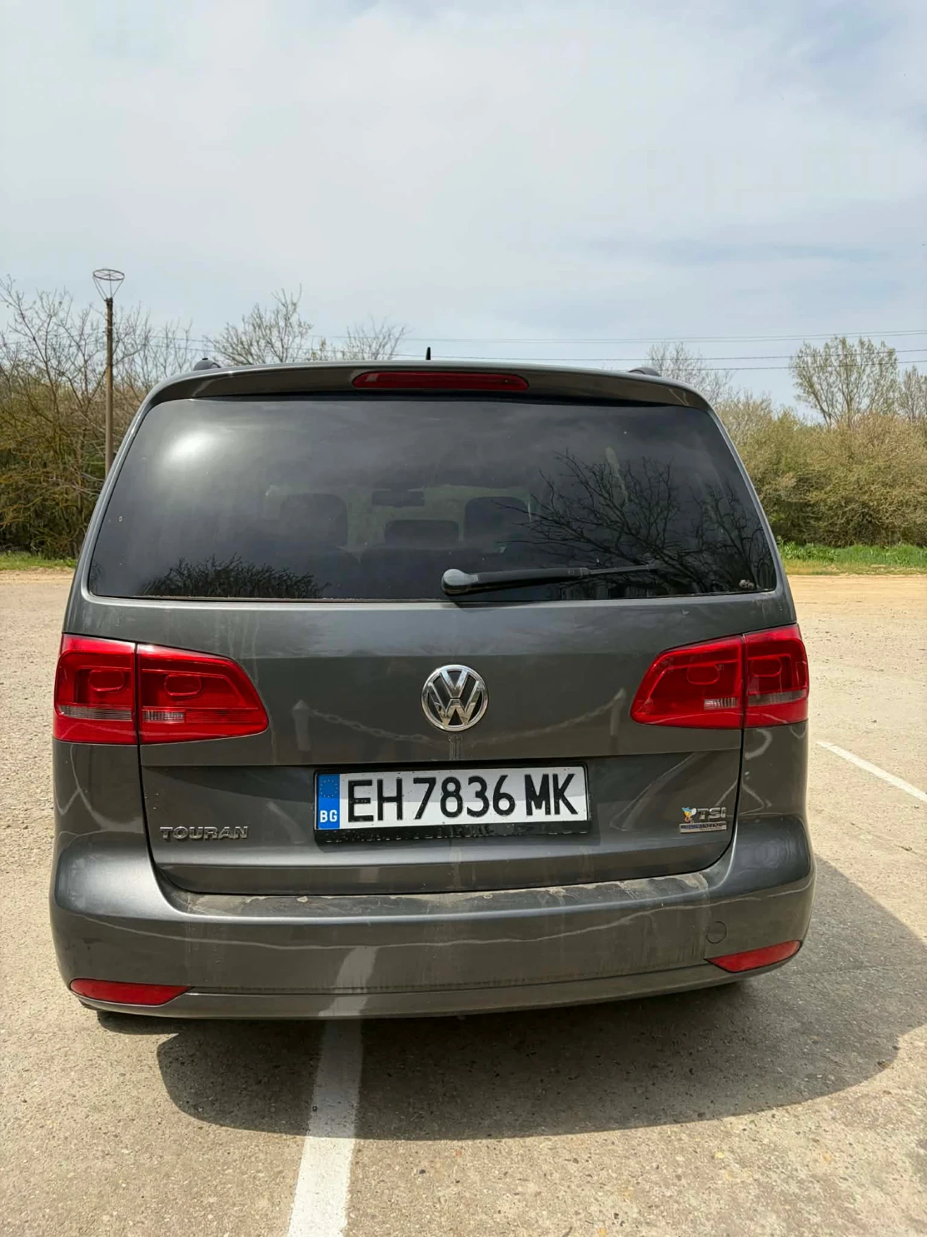 VW Touran, снимка 4 - Автомобили и джипове - 54194543