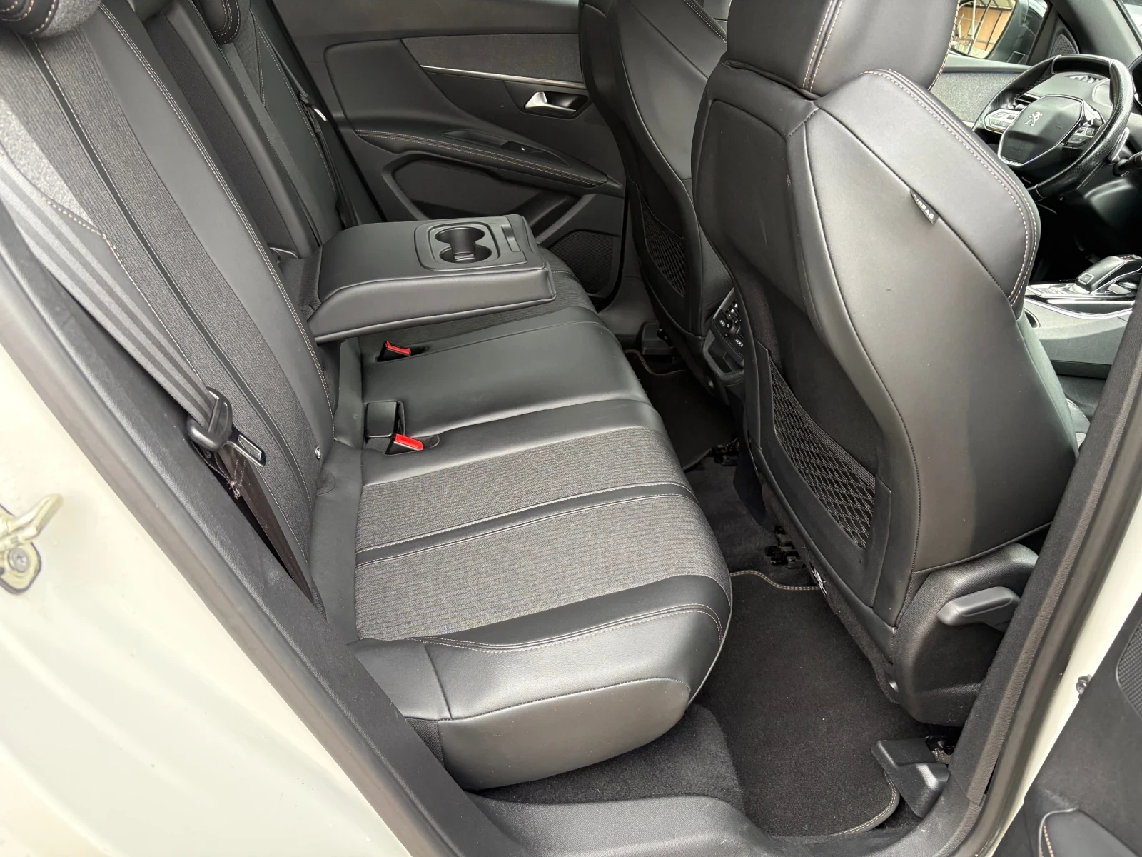 Peugeot 3008 GT BLUE HDI   EAT8 , снимка 13 - Автомобили и джипове - 54580626