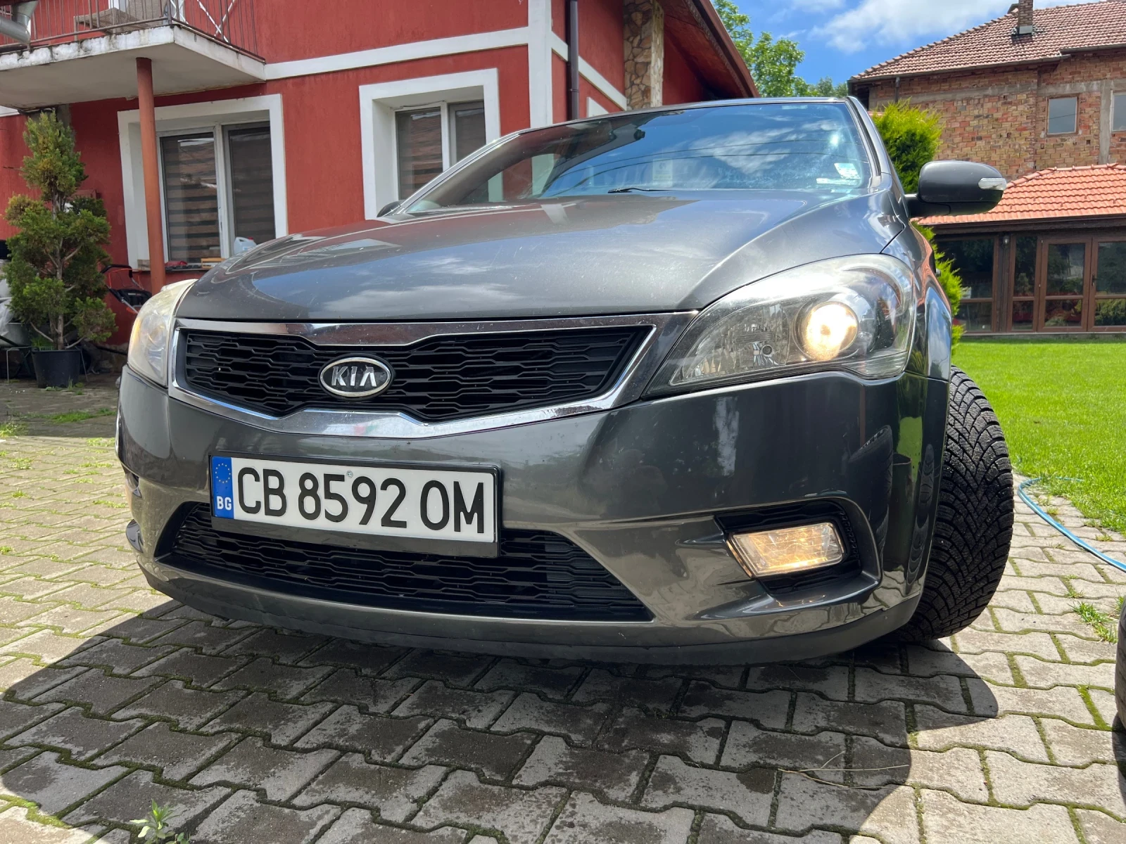 Kia Ceed 1.6 LPG FACELIFT  перфектно !, снимка 2 - Автомобили и джипове - 54776605