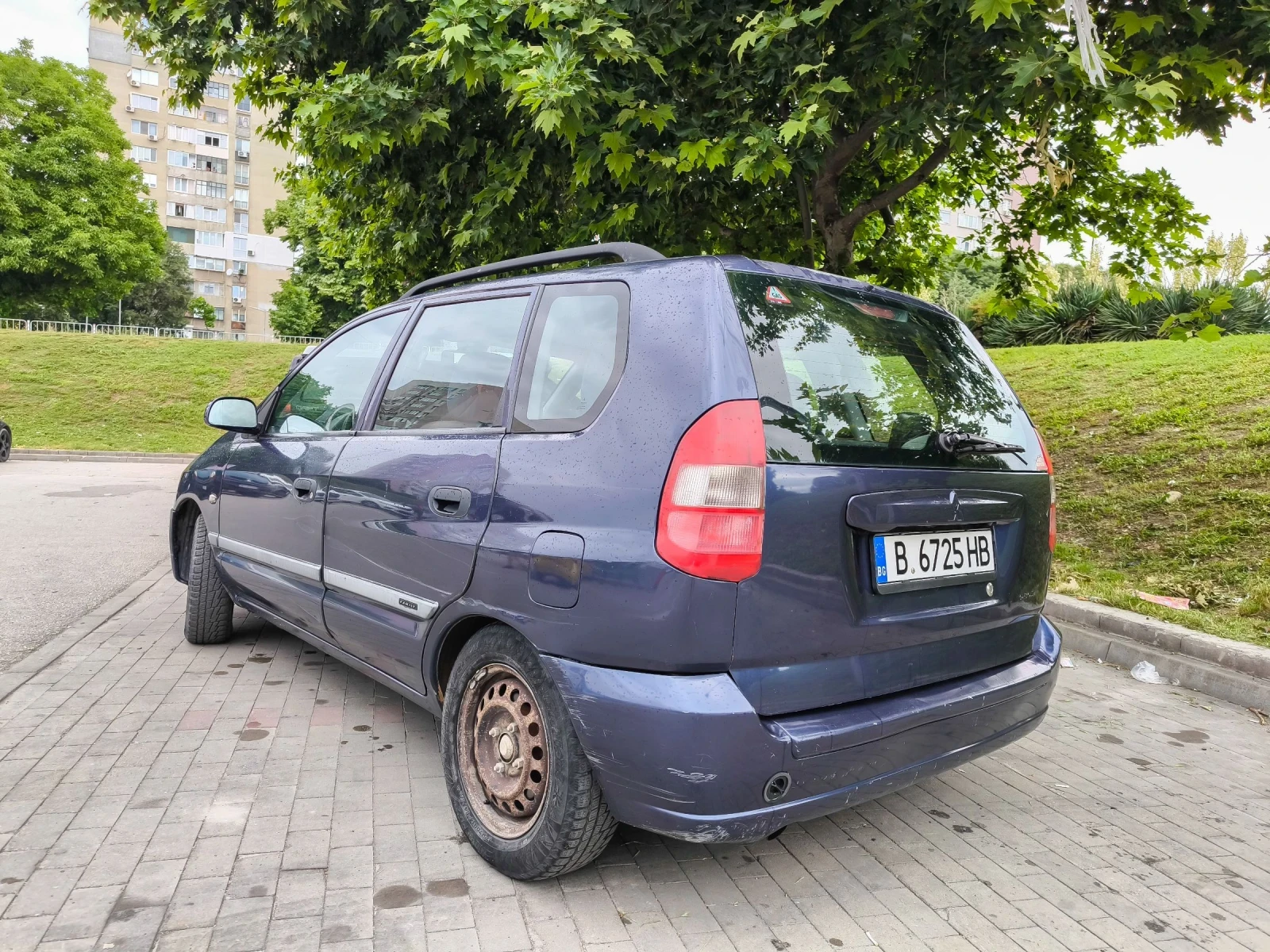 Mitsubishi Space star 1.3i, снимка 6 - Автомобили и джипове - 54885651