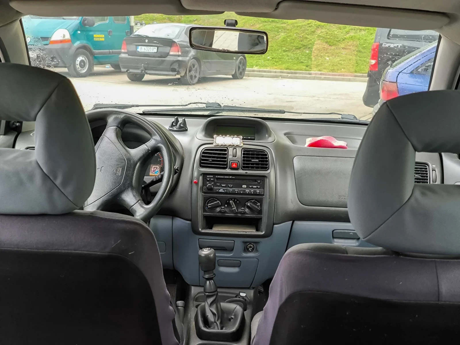 Mitsubishi Space star 1.3i, снимка 11 - Автомобили и джипове - 54885651