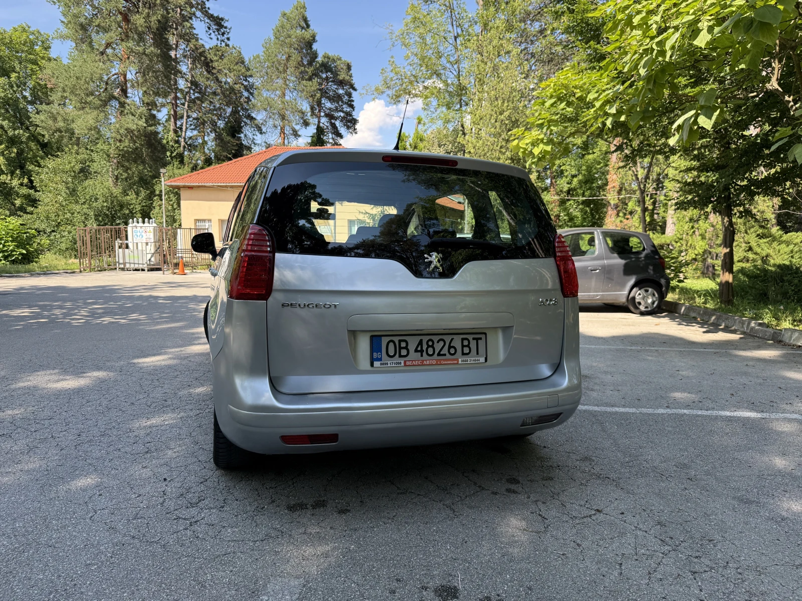 Peugeot 5008 1.6HDI, снимка 4 - Автомобили и джипове - 55302679