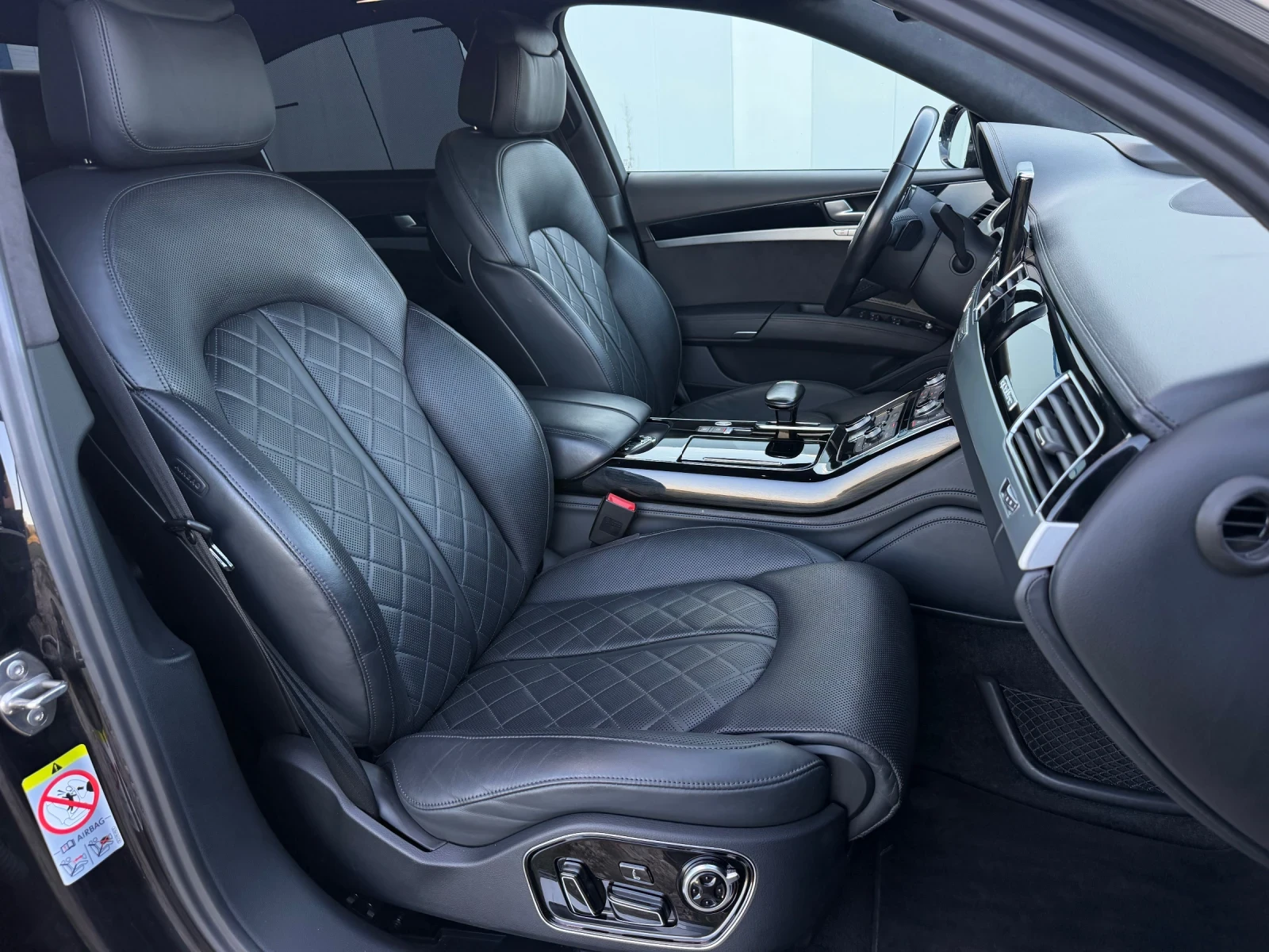 Audi A8 3.0 TDI Matrix / Bose/ Full/ Каско, снимка 13 - Автомобили и джипове - 56107552