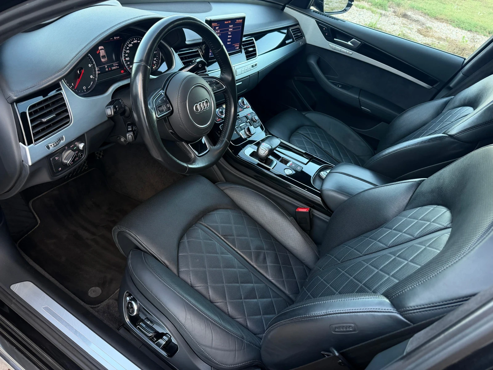 Audi A8 3.0 TDI Matrix / Bose/ Full/ Каско, снимка 10 - Автомобили и джипове - 56107552