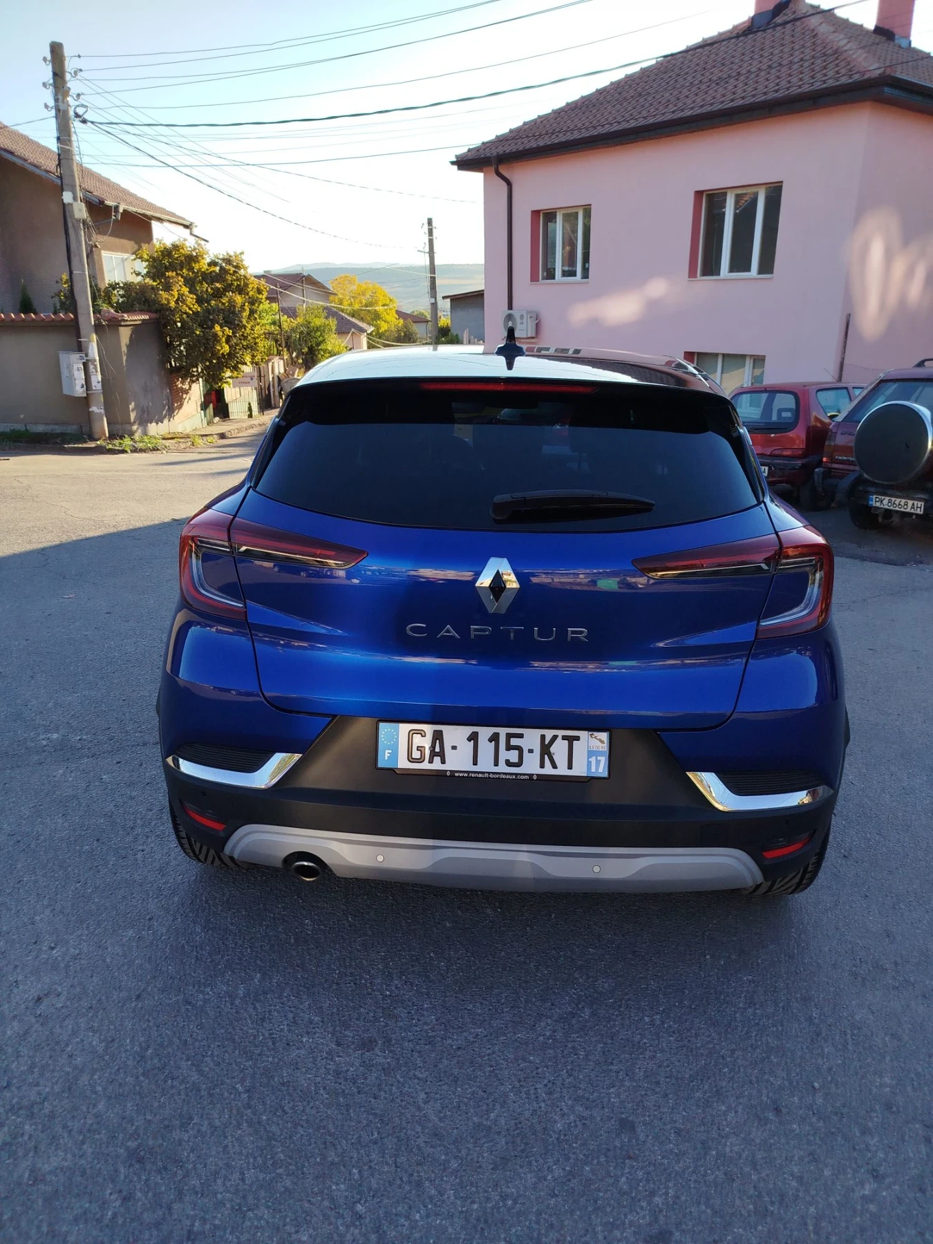 Renault Captur Суф, снимка 4 - Автомобили и джипове - 56362413