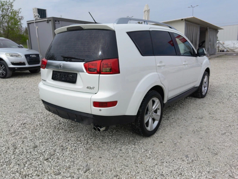 Peugeot 4007 2.2hdi * 4x4* Avtom* koja* UNIKAT* , снимка 15 - Автомобили и джипове - 40616042