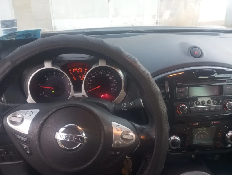 Nissan Juke, снимка 5 - Автомобили и джипове - 48547233