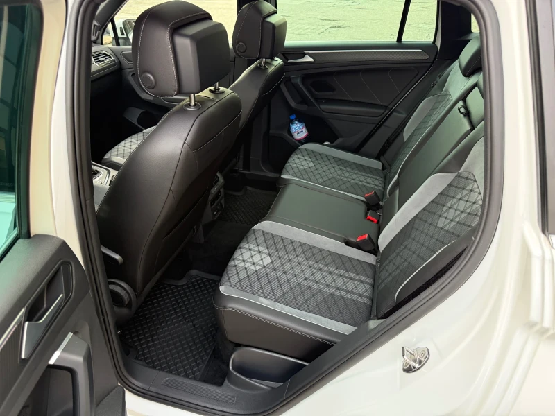 VW Tiguan N1, снимка 10 - Автомобили и джипове - 52168470