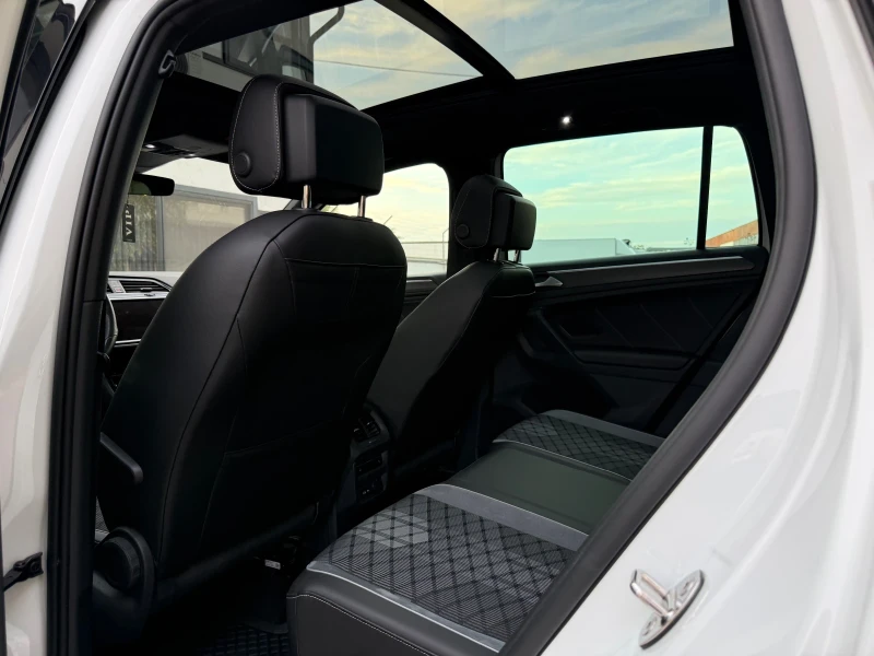 VW Tiguan N1, снимка 11 - Автомобили и джипове - 52168470