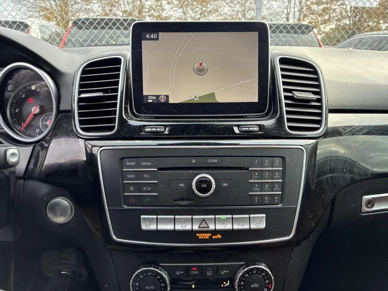 Mercedes-Benz GLE 350 AMG packet* Пано* Подгрев* 360* H&K, снимка 8 - Автомобили и джипове - 52364070