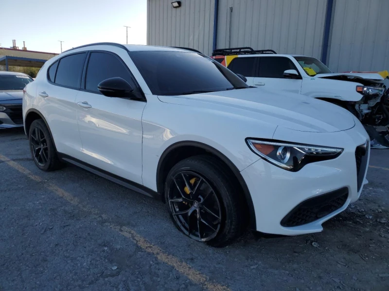 Alfa Romeo Stelvio RWD 280кс * Възможност за Лизинг* , снимка 4 - Автомобили и джипове - 52674550