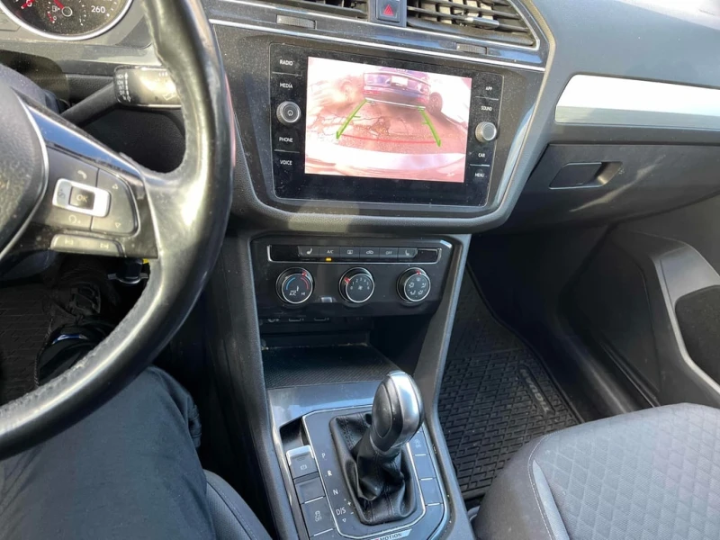 VW Tiguan * Trendline * CARFAX * БЕЗ ПЪРВОНАЧАЛНА ВНОСКА, снимка 9 - Автомобили и джипове - 52735996